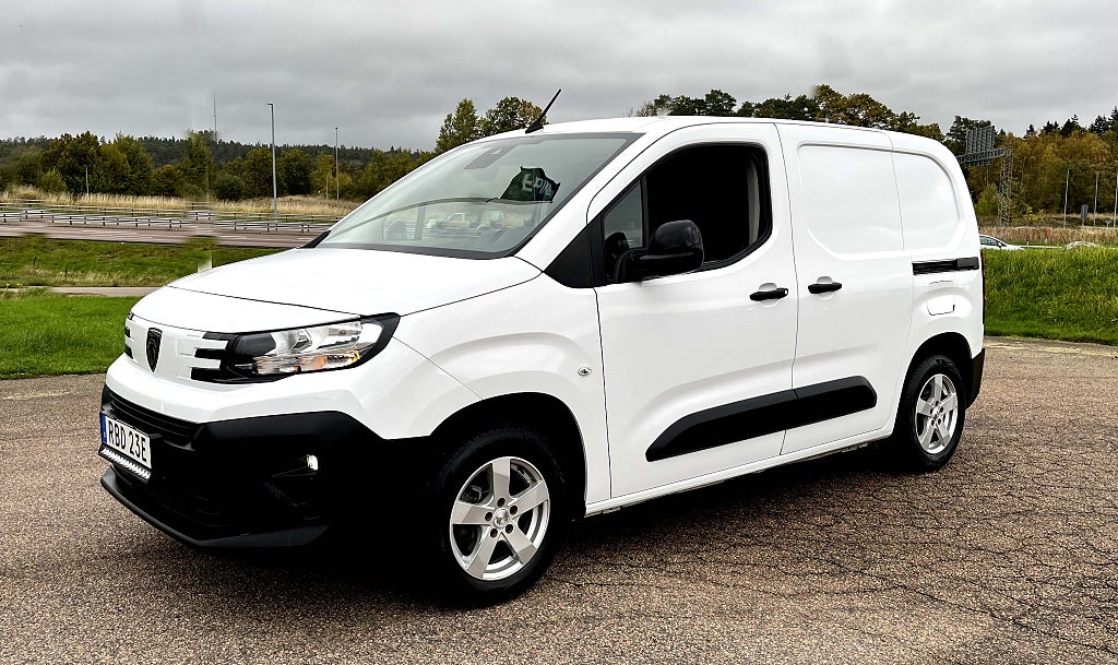 Peugeot Partner 1,5 HDi 100Hk Värmare/Drag/Backkamera/Rattvärme