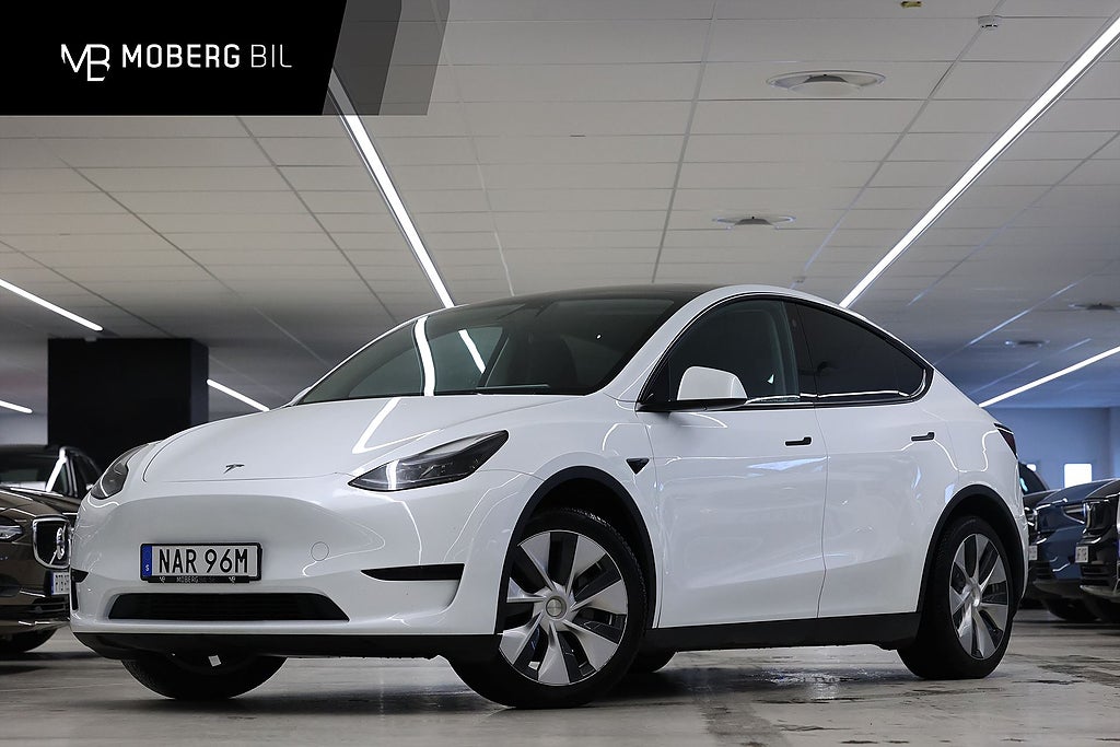 Tesla Model Y Standard Range AP Pano Drag