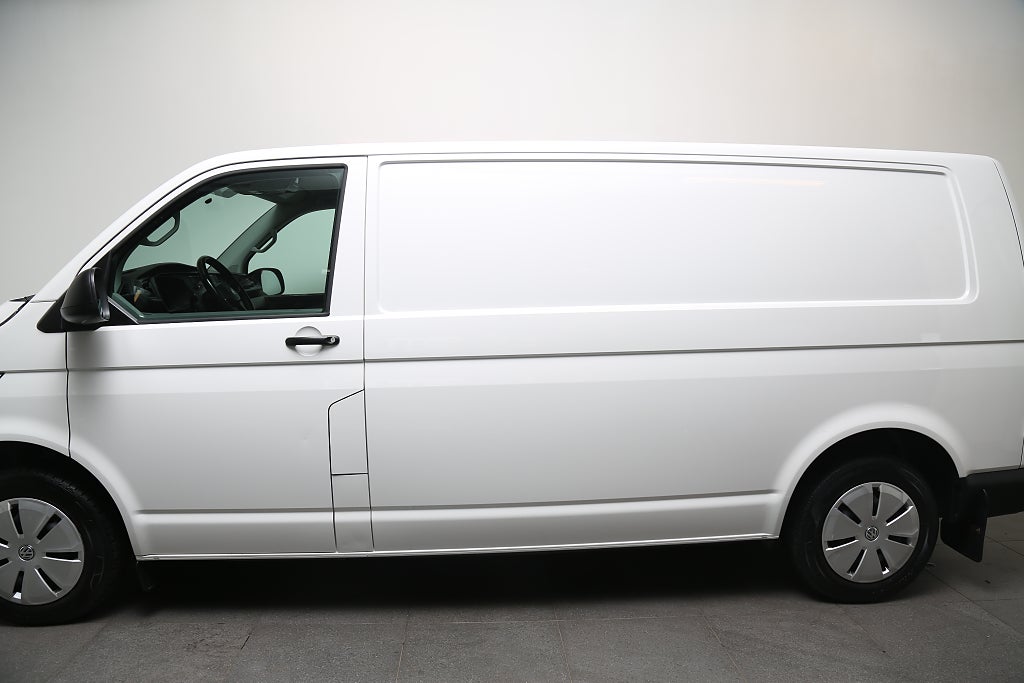 Volkswagen Transporter T30 2,0 TDI 150hk SCR Skåp DSG Värmare Drag Leasbar 2024