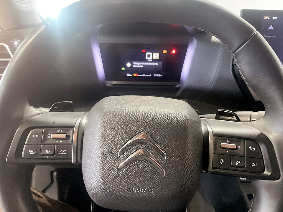 Bild på Citroën C4 Shine 1.2 PT 130hk Aut B-KAMERA CARPLAY