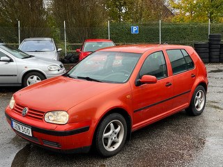 Volkswagen Golf 5-dörrar 1.6 Comfortline Nybesiktigad