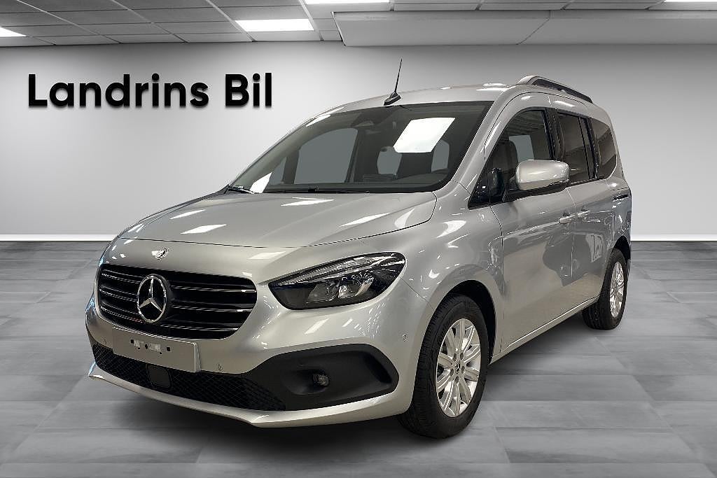 Mercedes-Benz T 180 d / Lagerbil