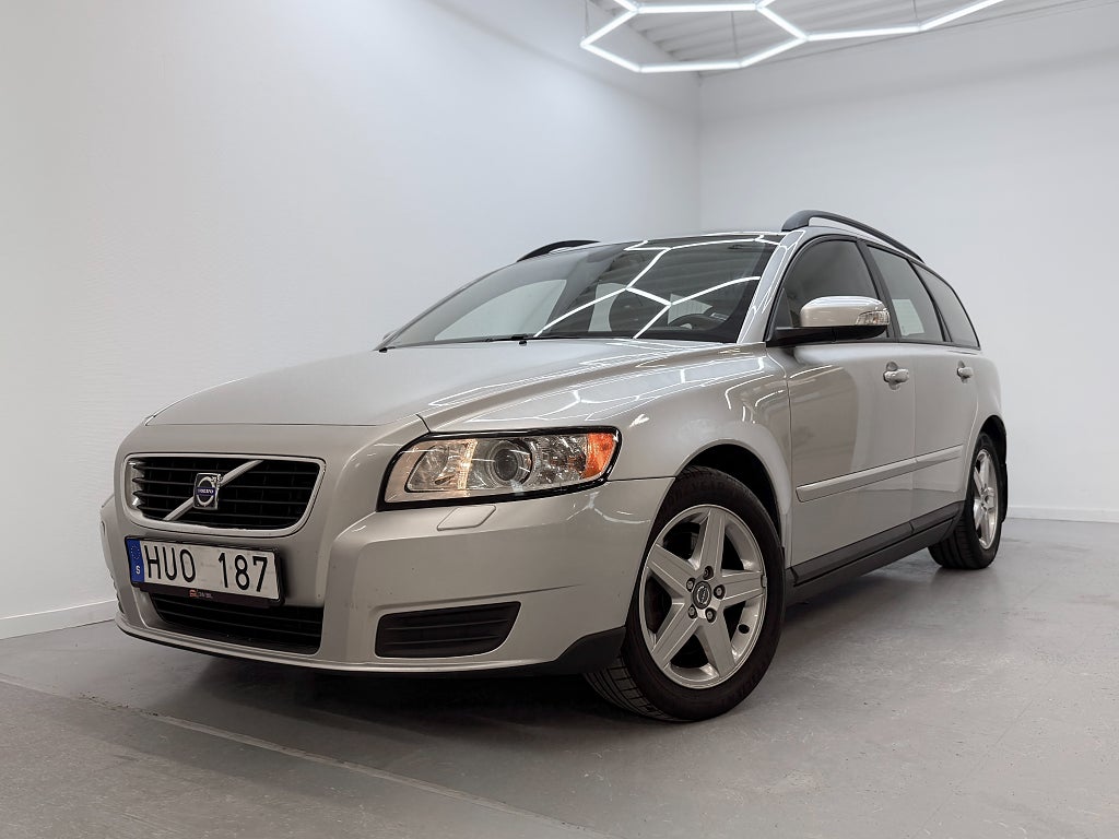 Volvo V50 2.4 Kinetic Dragkrok Automat Nyservad