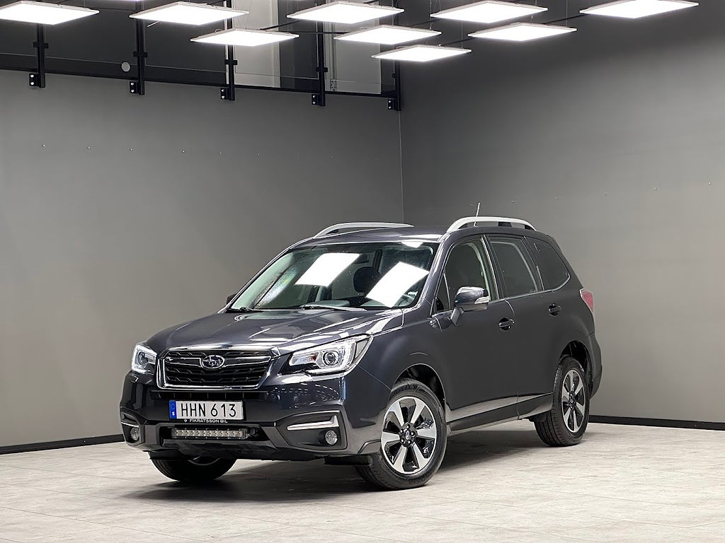 Subaru Forester 2.0 4WD Lineartronic / Drag / Värmare / Backkamera