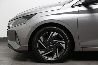 Halvkombi Hyundai i20 8 av 23