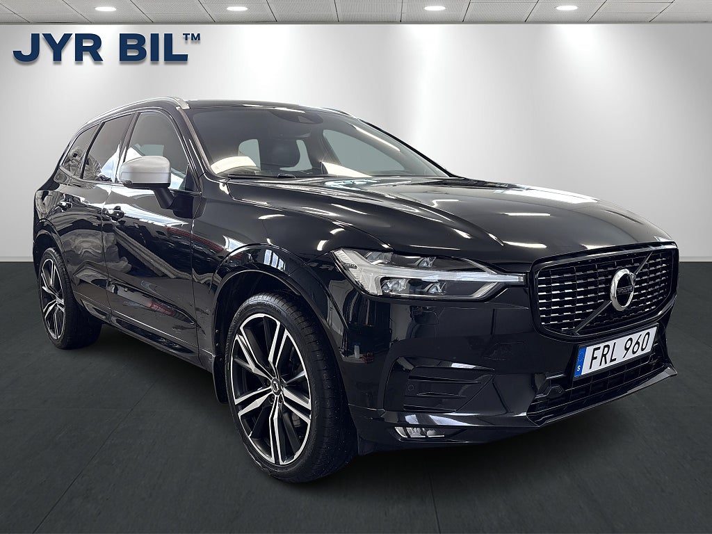 Volvo XC60 D4 AWD Geartronic R-Design PANO / B&W / Drag / Kamera