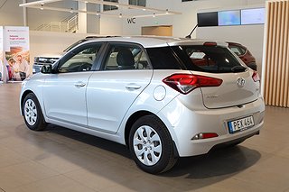 Halvkombi Hyundai i20 3 av 20