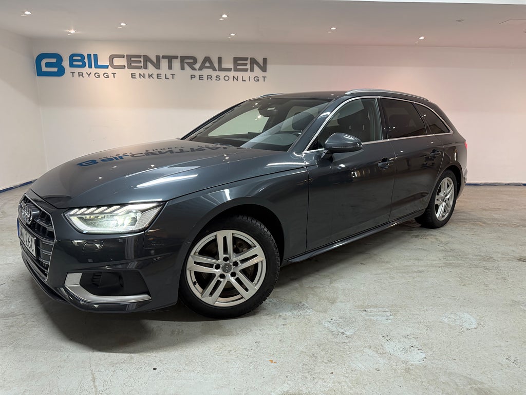 Audi A4 Avant 40 TDI quattro 2.0 TDI quattro S Tronic cockpit 