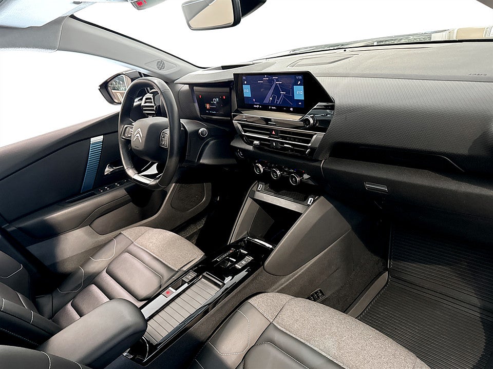 Bild på Citroen E-C4 Shine 50 kWh 136hk Aut B-KAMERA NAVI