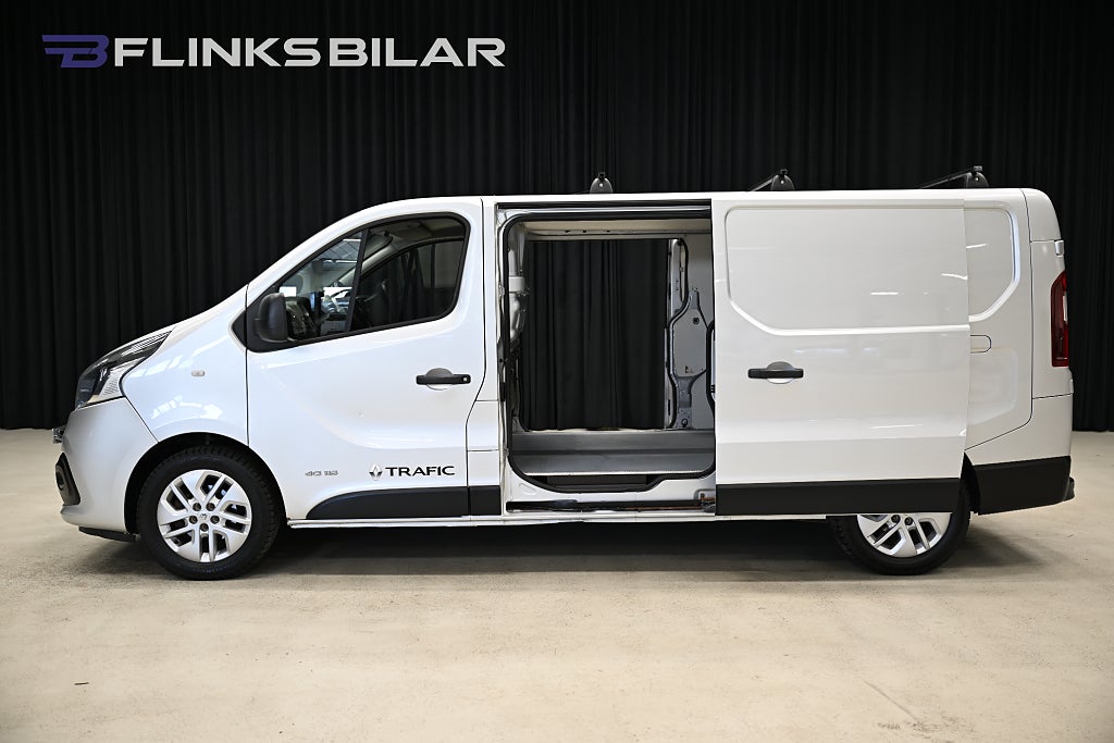 Renault trafic dCi 116HK L2H1|Dubbeldörr|Drag|Värmare|EnÄgare|Kamkedja