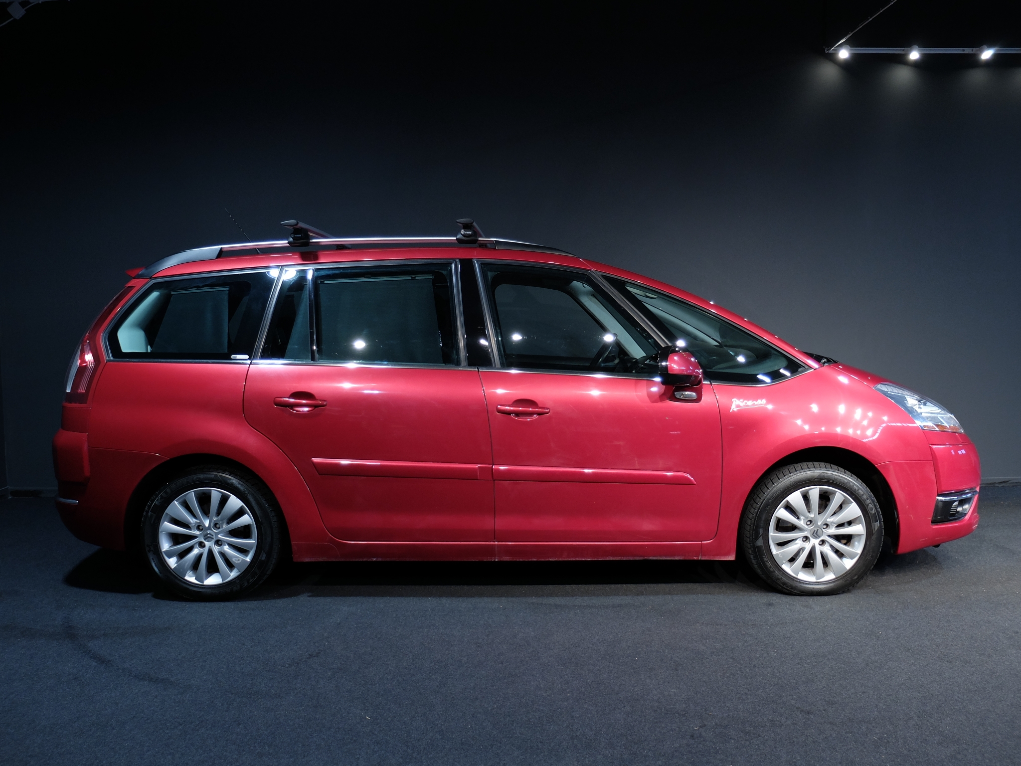Citroen Grand C4 Picasso 2009, bild 2/10