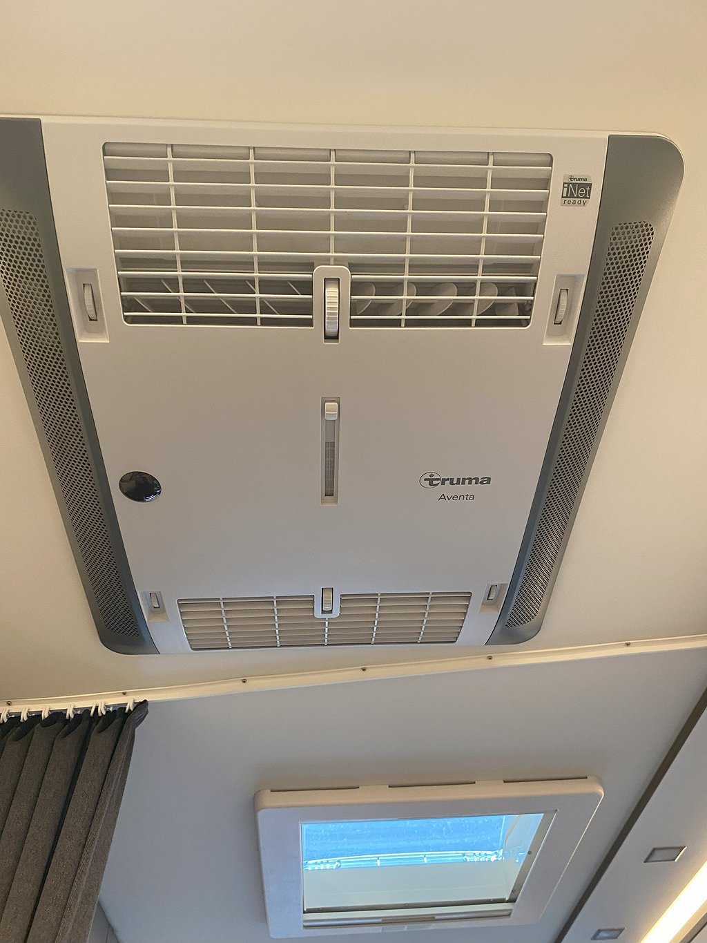 Kabe Estate 470 GLE / AC / Solcell / ALDE / Markis - Kabe