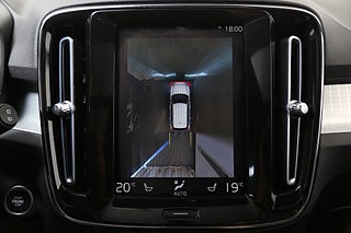 SUV Volvo XC40 27 av 32
