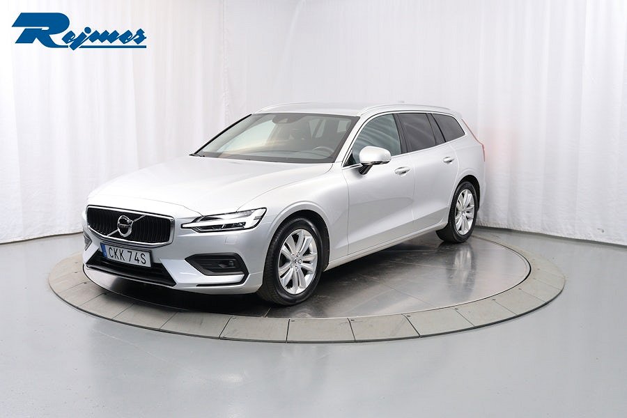 Volvo V60 B4 Diesel Momentum Advanced SE