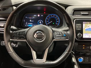 Halvkombi Nissan Leaf 12 av 20