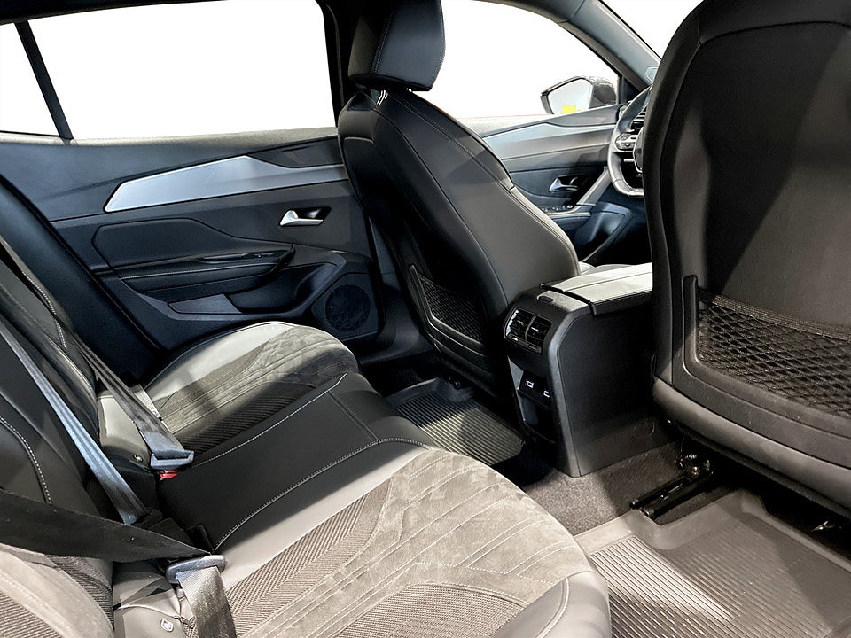 Bild på Peugeot 408 GT 1.2 PT 130hk Aut B-KAMERA NAVI