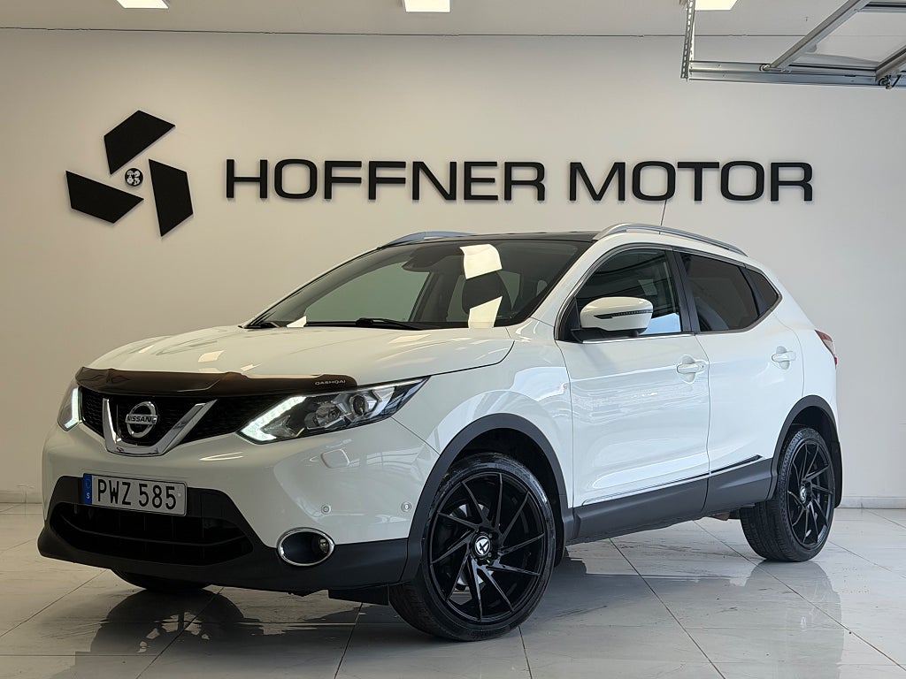 Nissan Qashqai 1.6 dCi DPF 4x4 KAMKEDJA M-VÄRMARE 360Kam GPS PANO DRAG