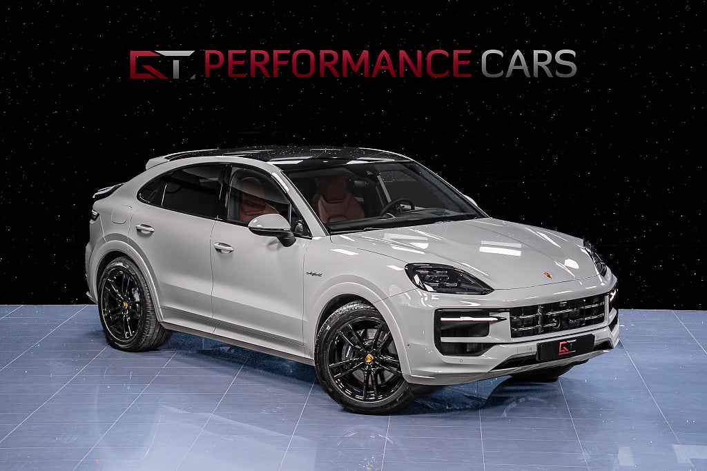 Porsche Cayenne E-Hyb Coupé 2025 MOMS Club SportDesign 3.99%
