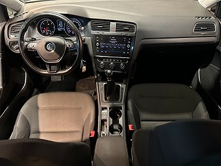 Volkswagen Golf 5-dörrar 1.6 TDI Dragkrok/SoV/Värmare/Kamera