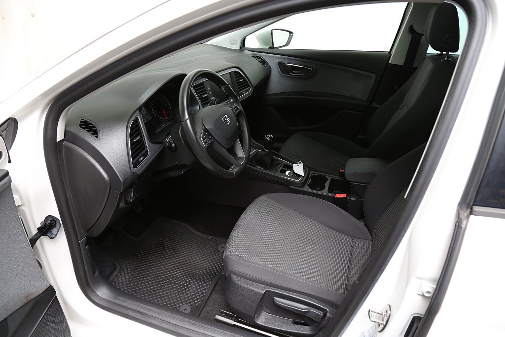 Seat Leon 1,0 TSI Style 115Hk Panorama Kamera P-sensorer 2020