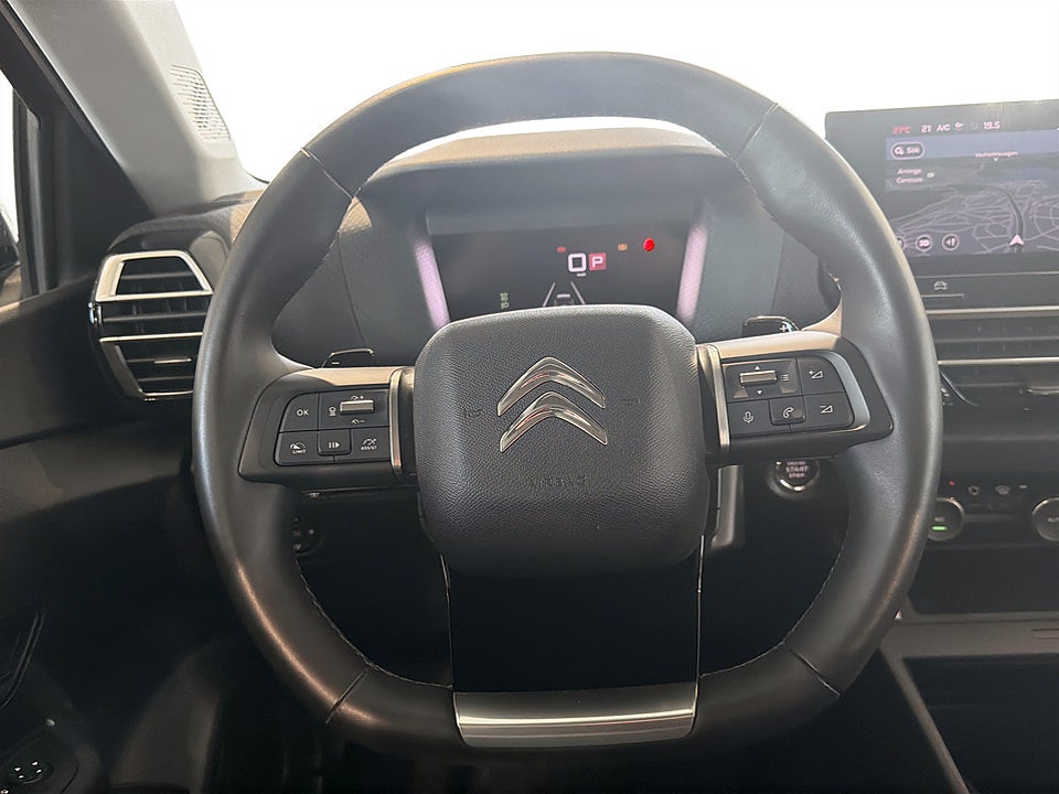 Bild på Citroën C4 Shine 1.2 PT 130hk Aut B-KAMERA CARPLAY