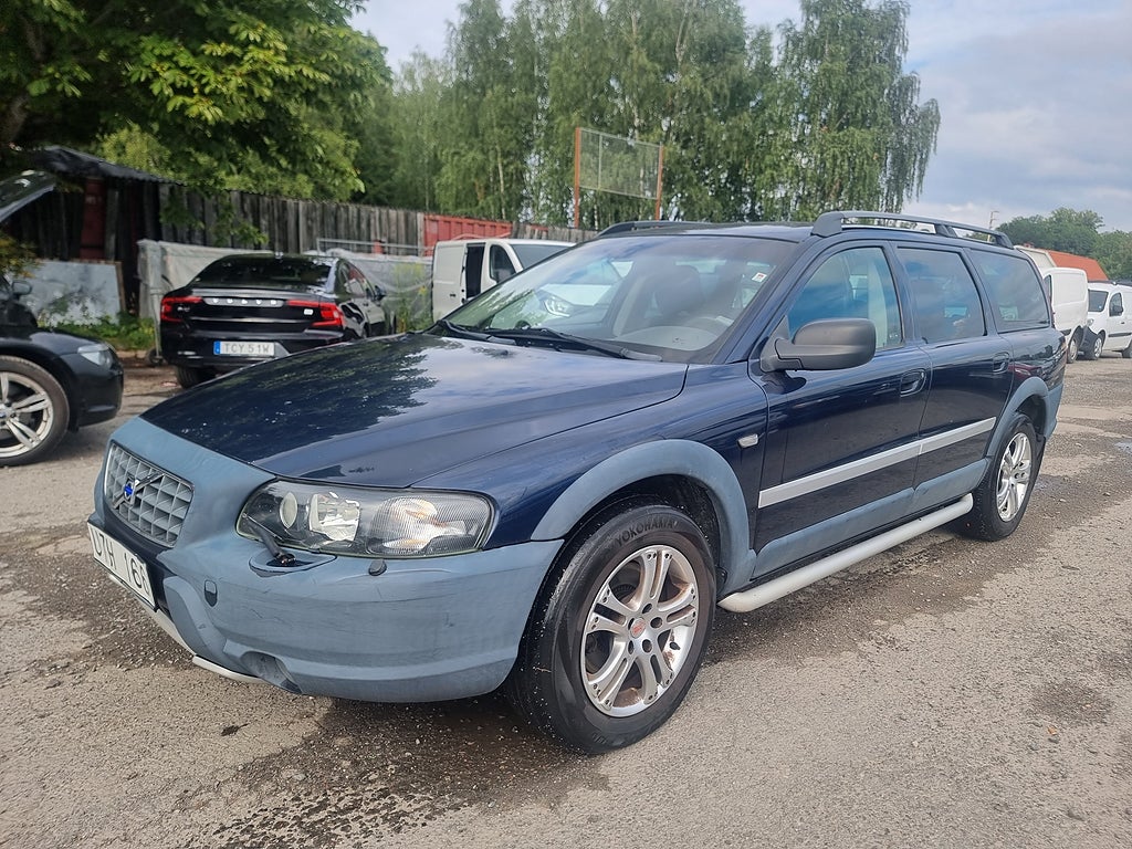 Volvo XC70 2.5T AWD Business / AUTOMAT Ny besiktigad
