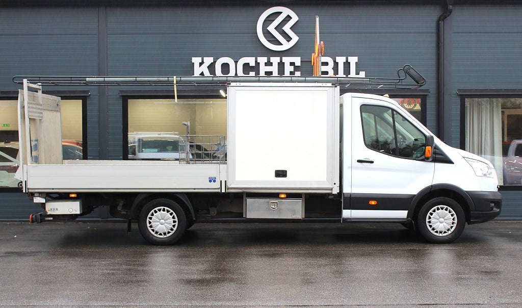 Ford Transit 350 Chassi Cab 2.2 TDCi RWD, BG-lyft, Skåp, APV-skylt