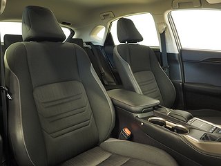 SUV Lexus NX 14 av 24