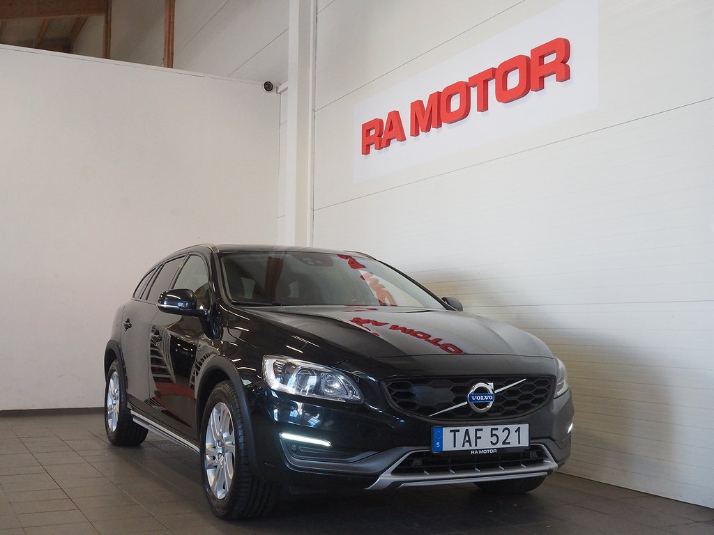 Volvo V60 Cross Country D4 AWD Aut Summum | B-Kam | T-Lucka 2016