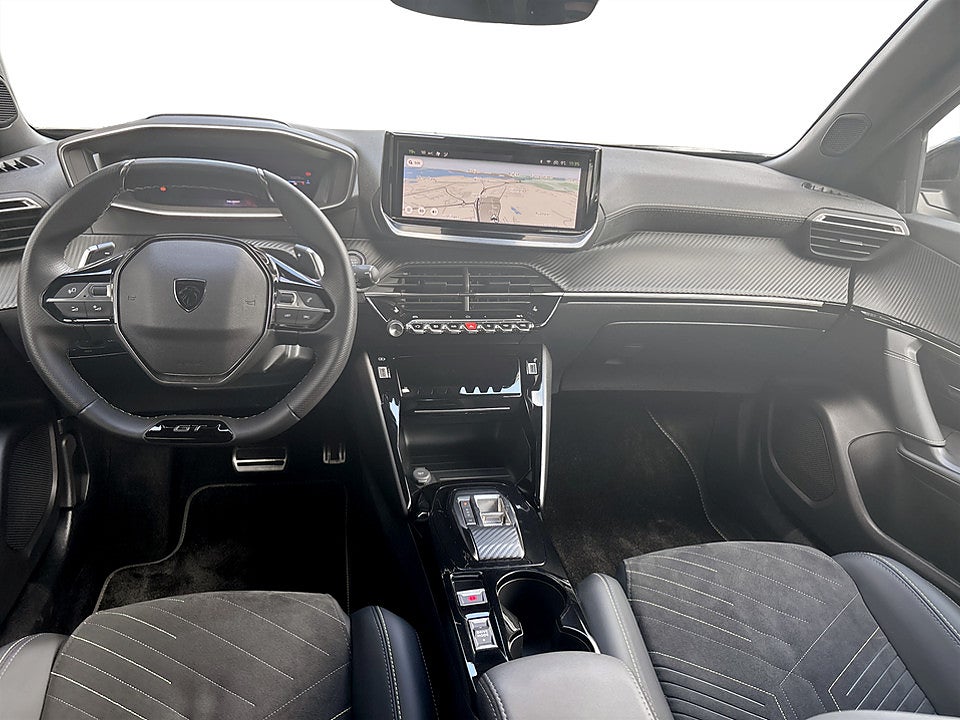 Bild på Peugeot 2008 GT 1.2 PT 130hk Aut B-KAMERA CARPLAY
