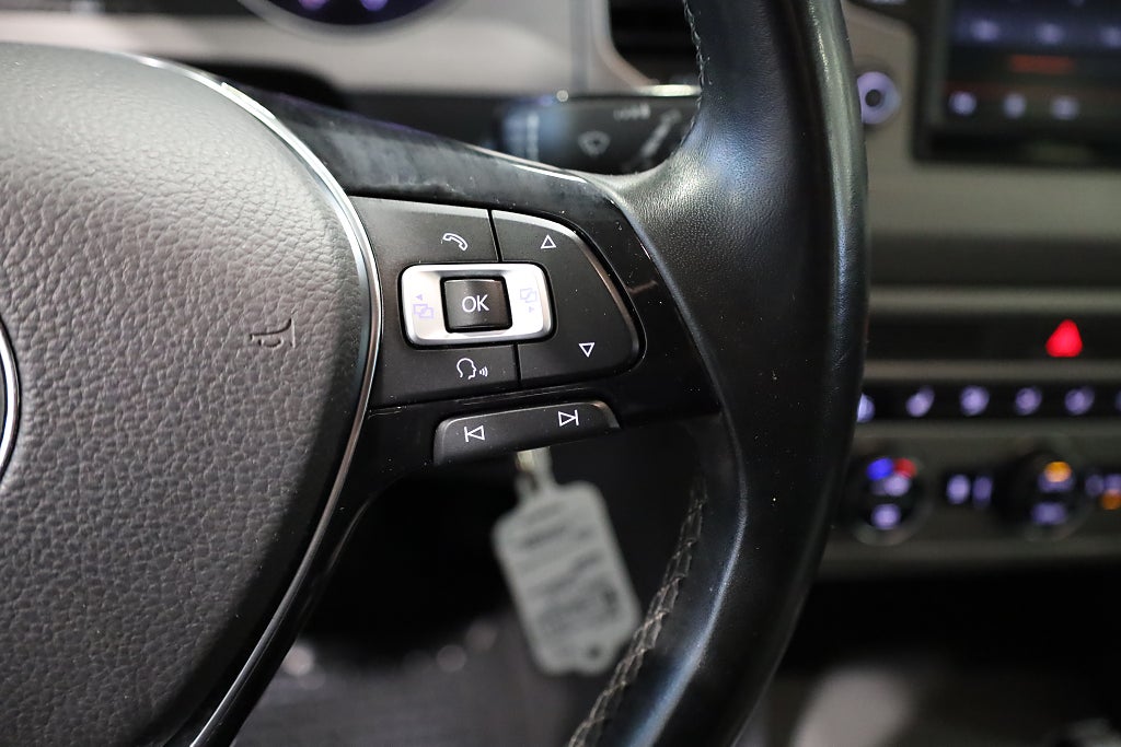 Volkswagen Golf Sportsvan 1.6 TDI AUT Värmare Carplay 2016