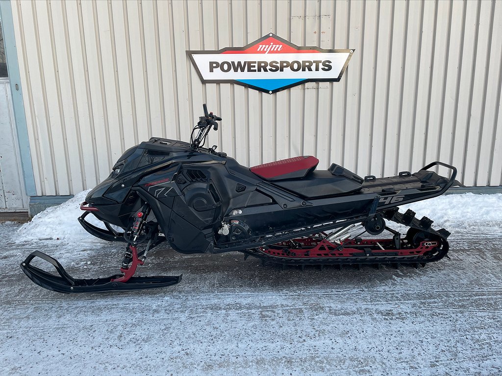 Ski-Doo Freeride 146" 850 E-tec   