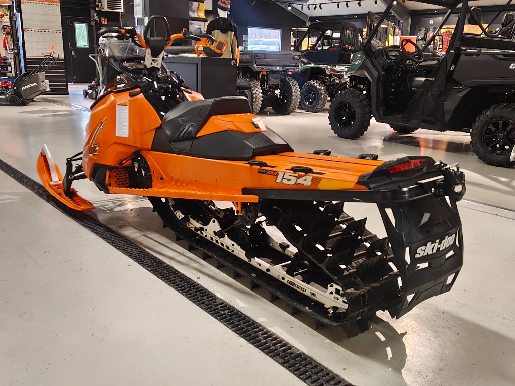 Ski-Doo Summit X 154 800 E-tec 2015 - miniatyr 3