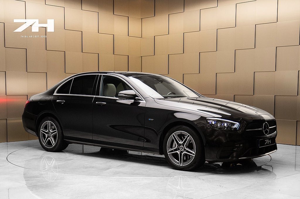 Mercedes-Benz E300 AMG / Burm® / Pano / Drag / 360°