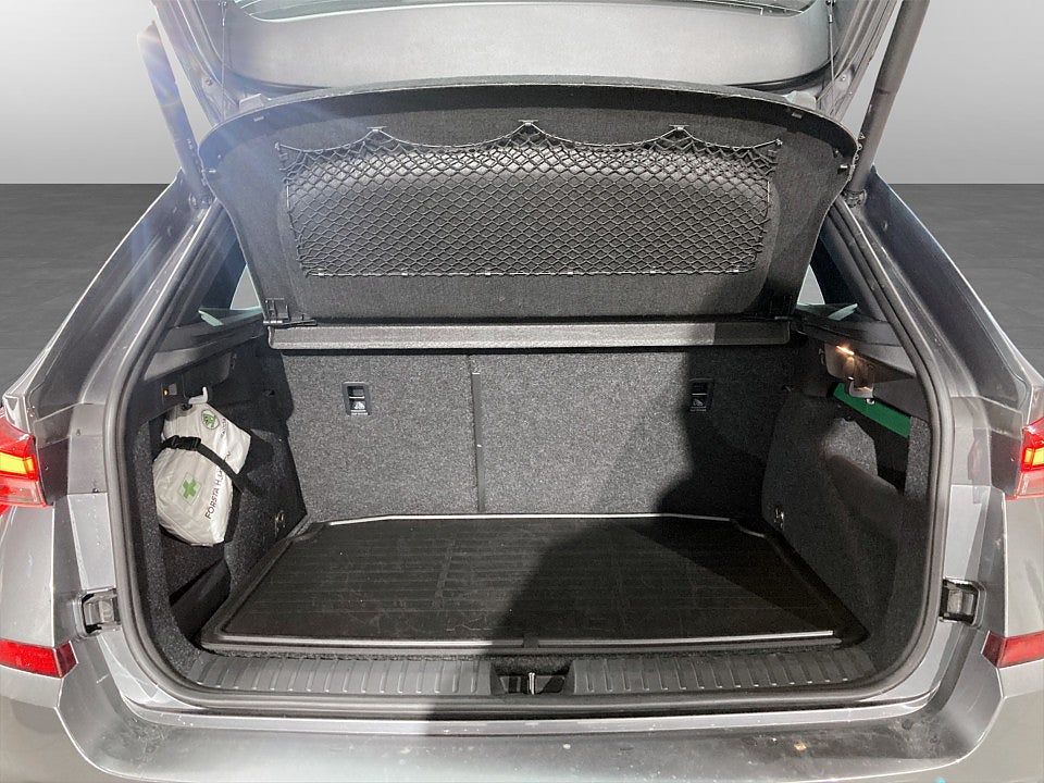 Bild på Skoda Kamiq Monte Carlo 1.0 TSI 110hk Aut - DRAG, B-KAMERA