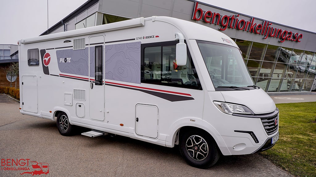 Pilote Evidence G 740 GJ | Långbäddar | Automat | AC x2
