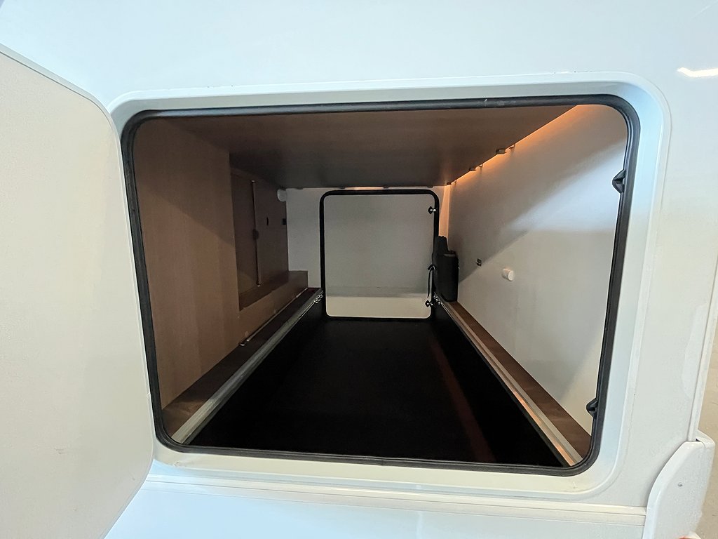 Carado A 464 B-kort / 6 bältade / 6 Sovplatser /4995kr/mån - Carado