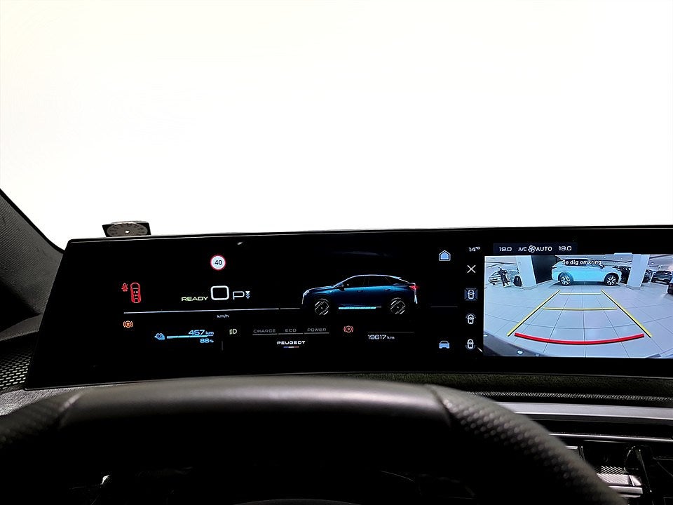 Bild på Peugeot E-3008 GT Ultimate 73kWh 214hk Aut- FOCAL,PANO,360