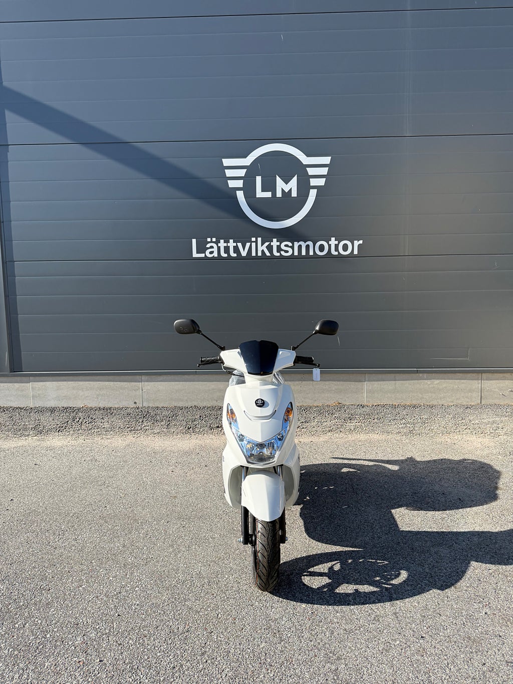 Peugeot Kisbee 4-takt 5 Plus Icy White 