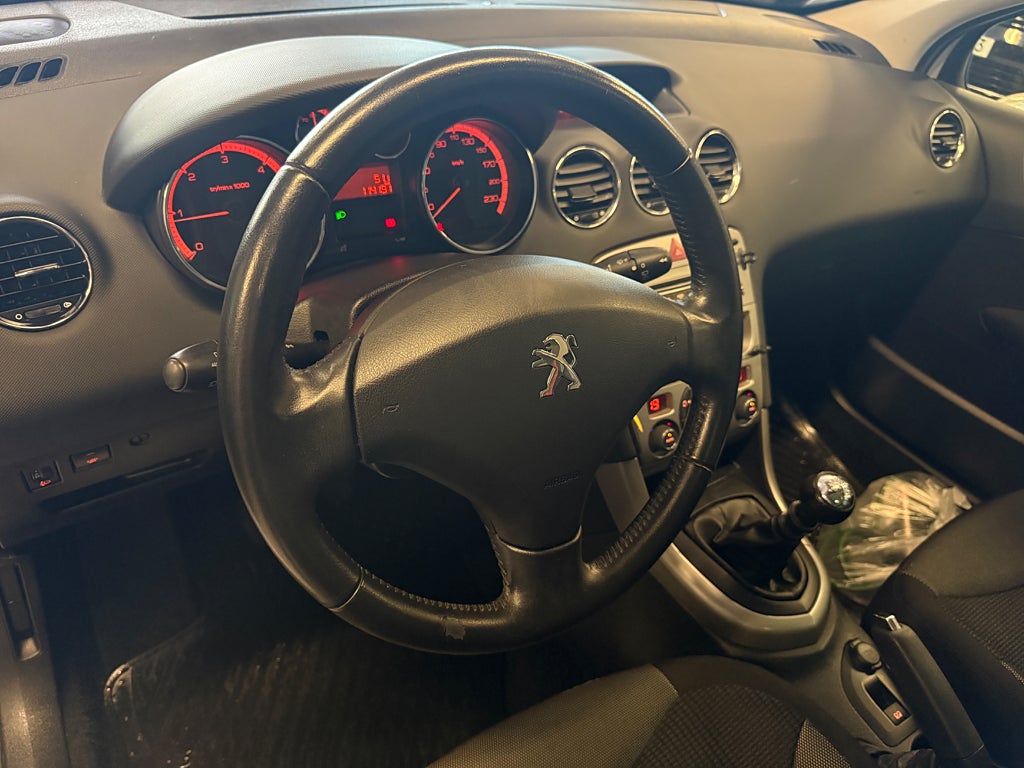 Peugeot 308 sw 2011 - miniatyr 10