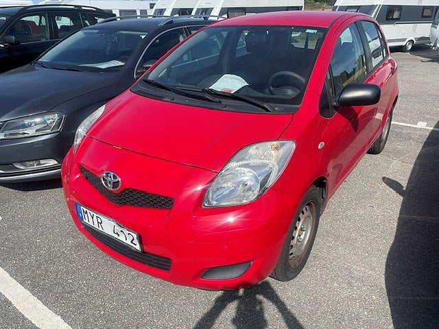 Toyota Yaris 1,0 ( Rost hö/Vä sparklåda )