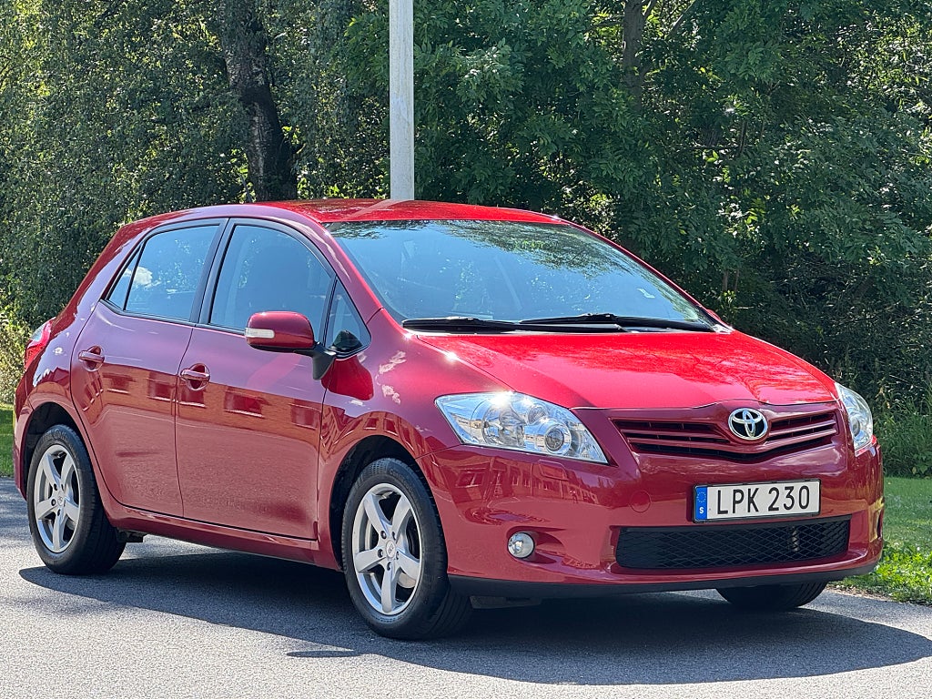 Toyota Auris 5-dörrar 1.6 Valvematic Plus Euro 5