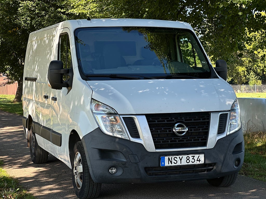 Nissan Nv400 Bilen går bra Besiktning till 2026-08-31 3 sits