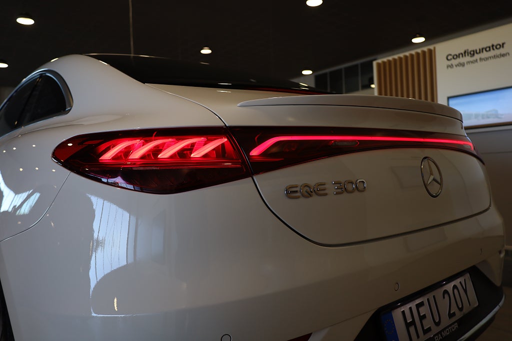 Mercedes-Benz EQE 300 89 kWh Electric Art Line  Navi Leasbar Kamera 2023