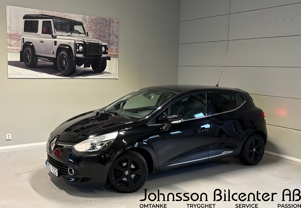 Renault Clio 1.2 TCe Nyservad 1 ägare Pano Gps Keyless 118hk