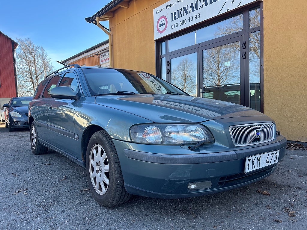 Volvo V70 2.4 Business 170hk Bes/Avb:-377 kr / mån