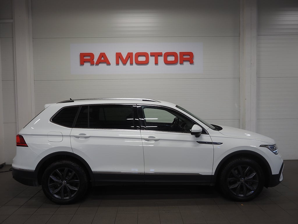Volkswagen Tiguan Allspace TSI 190hk 4M 7-sitsIDrag|Värmare| 2023