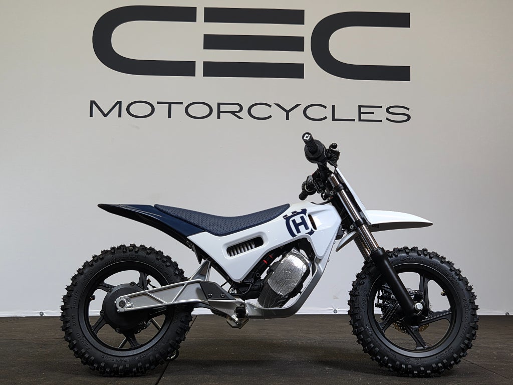 Husqvarna EE 2.10 2027 *Finns i butik* 