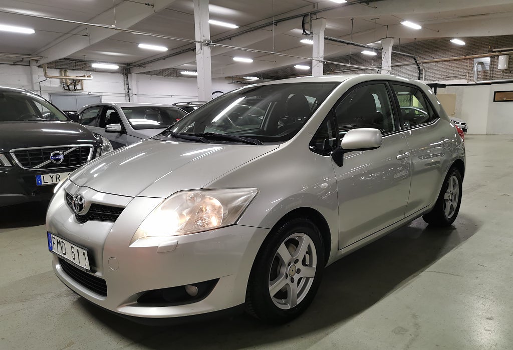 Toyota Auris 5-dörrar 2.0 D-4D Euro 5 & Nybesiktad&Nyservad 