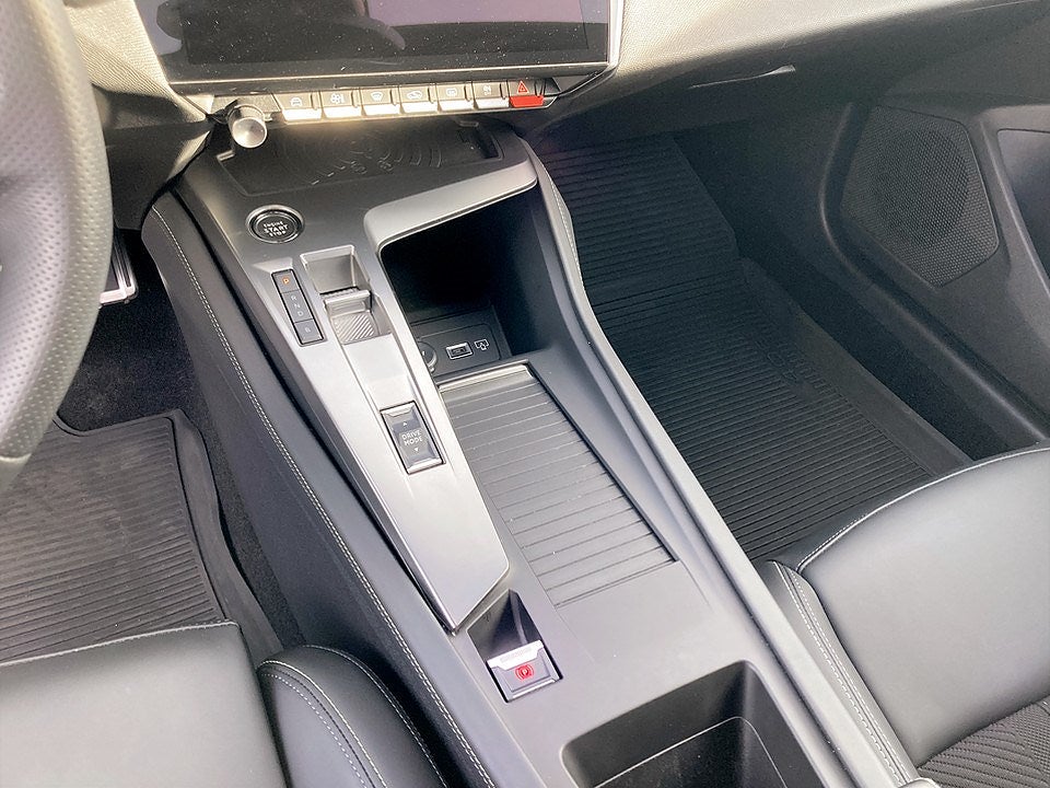 Bild på Peugeot 408 GT Hybrid 225hk Aut - 360-KAMERA, CARPLAY